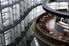 国立新美術館