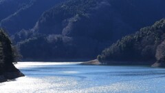 雪の後～奥多摩湖雪ない、、、