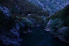 冬の奥多摩渓谷