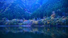 奥多摩湖の秋1