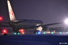 冬　夜　空港