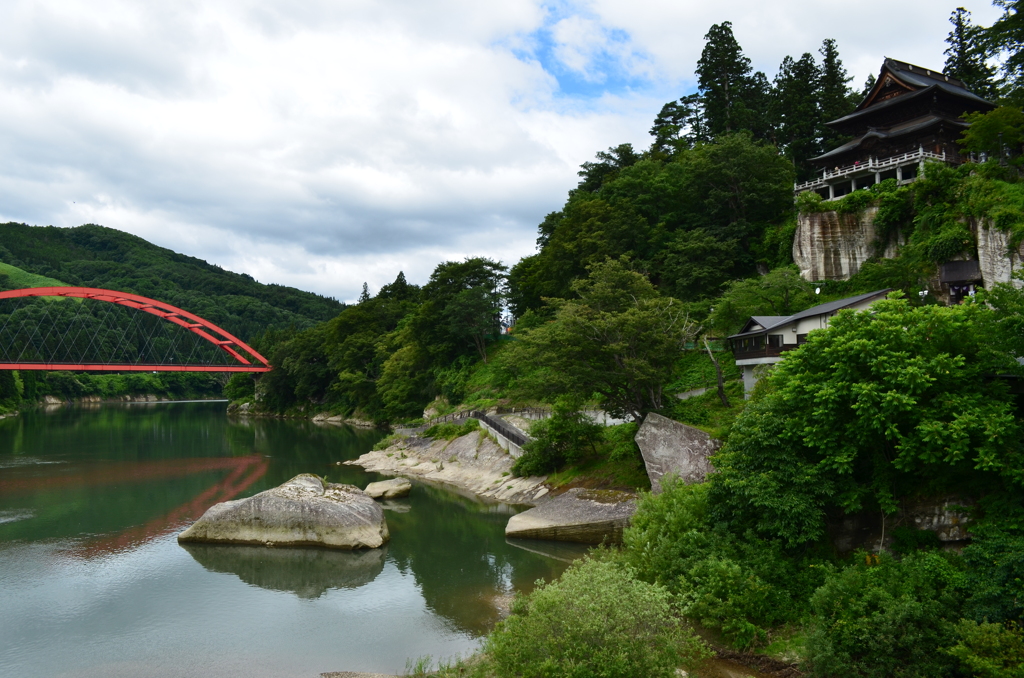 柳津橋と虚空蔵尊
