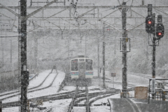 大雪の中央本線