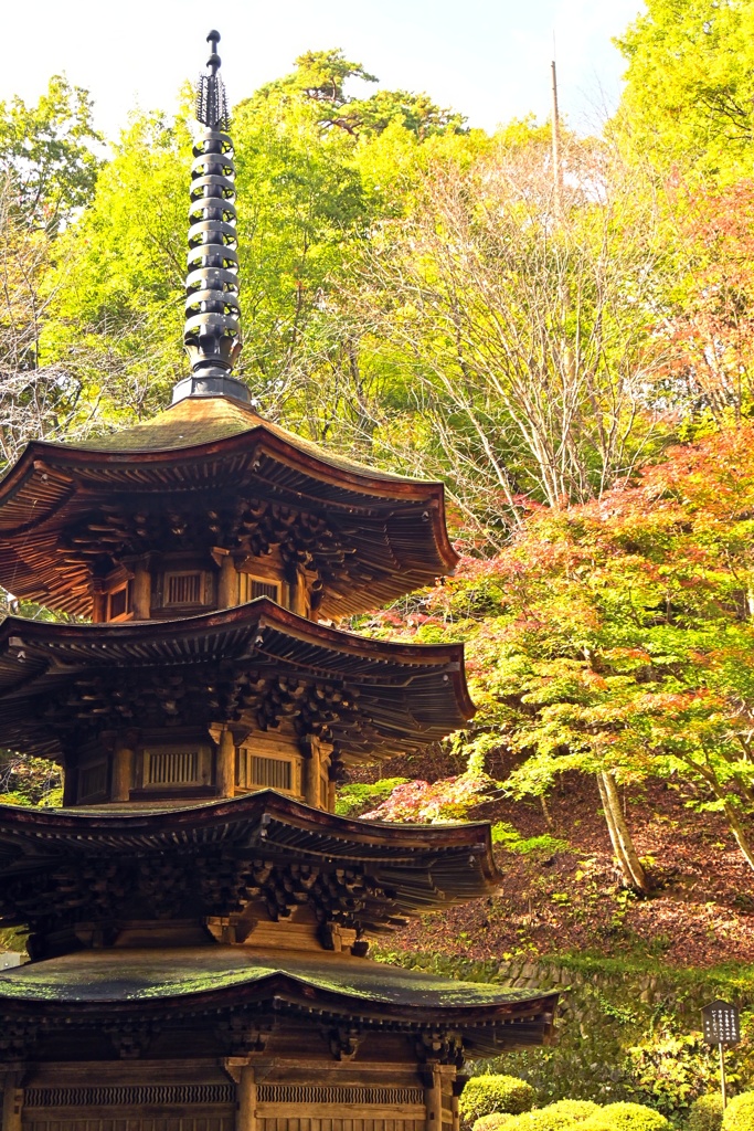 安楽寺八角三重塔