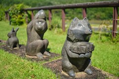 狐も猿も兎も……　狐の嫁入り屋敷