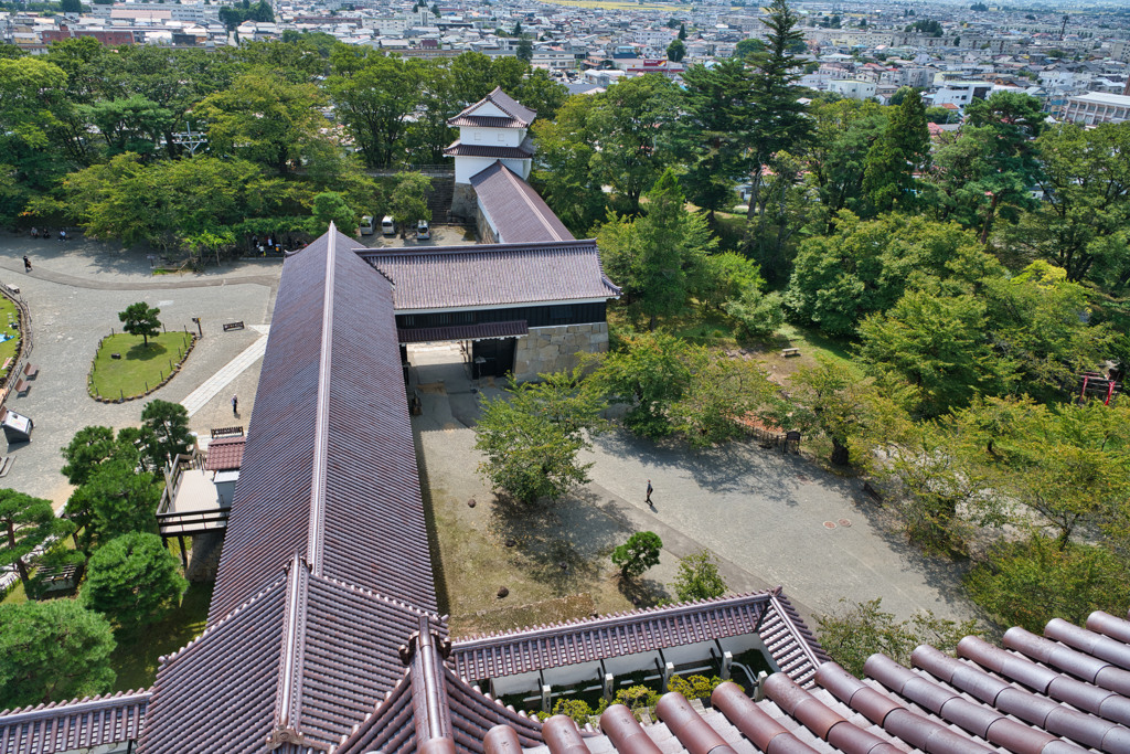 日本100名城　会津若松城・鶴ヶ城　 天守から南走長屋