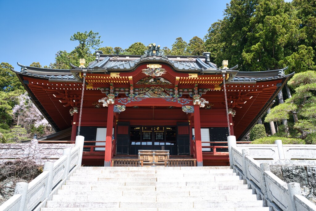 久遠寺　拝殿