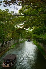 行き交う船　八幡川緑地