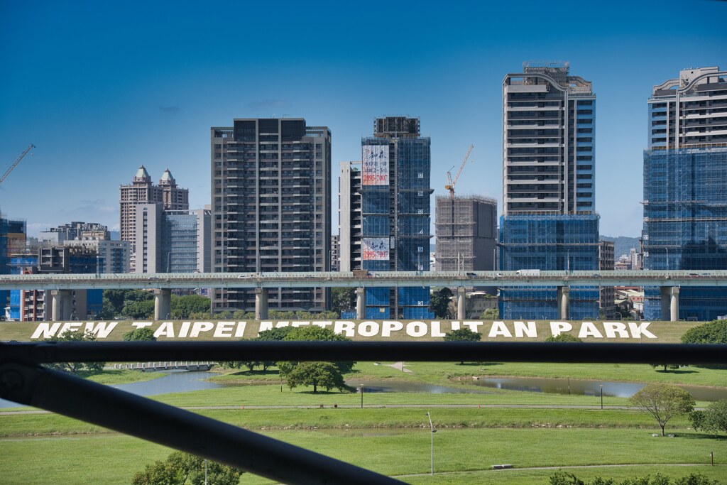 METROPOLITAN　PARK