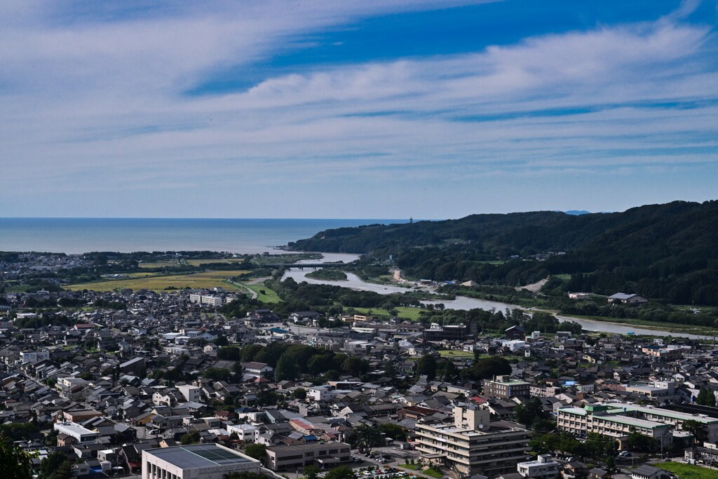 臥牛山山頂から　村上城跡
