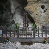 花窟神社　