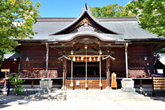 四柱神社～天之御中主神、高皇産霊神、神皇産霊神、天照大神を祭神