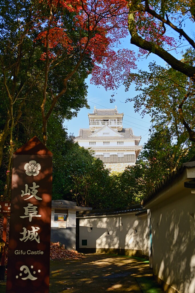 岐阜城へ