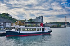 軍港巡りスタート！