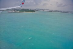 曇りでもエメラルドグリーン