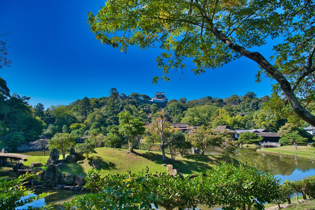 玄宮園と彦根城