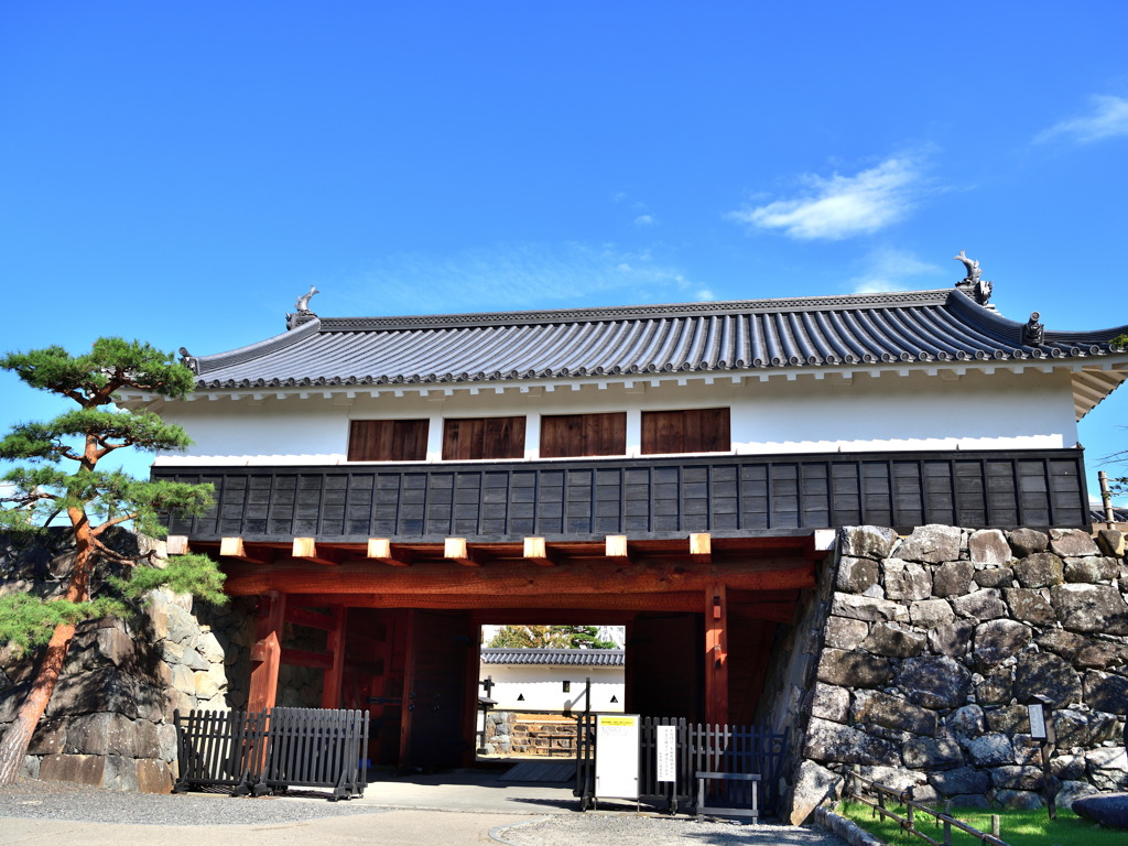 日本100名城　松本城　太鼓門