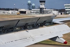 のと里山空港　到着