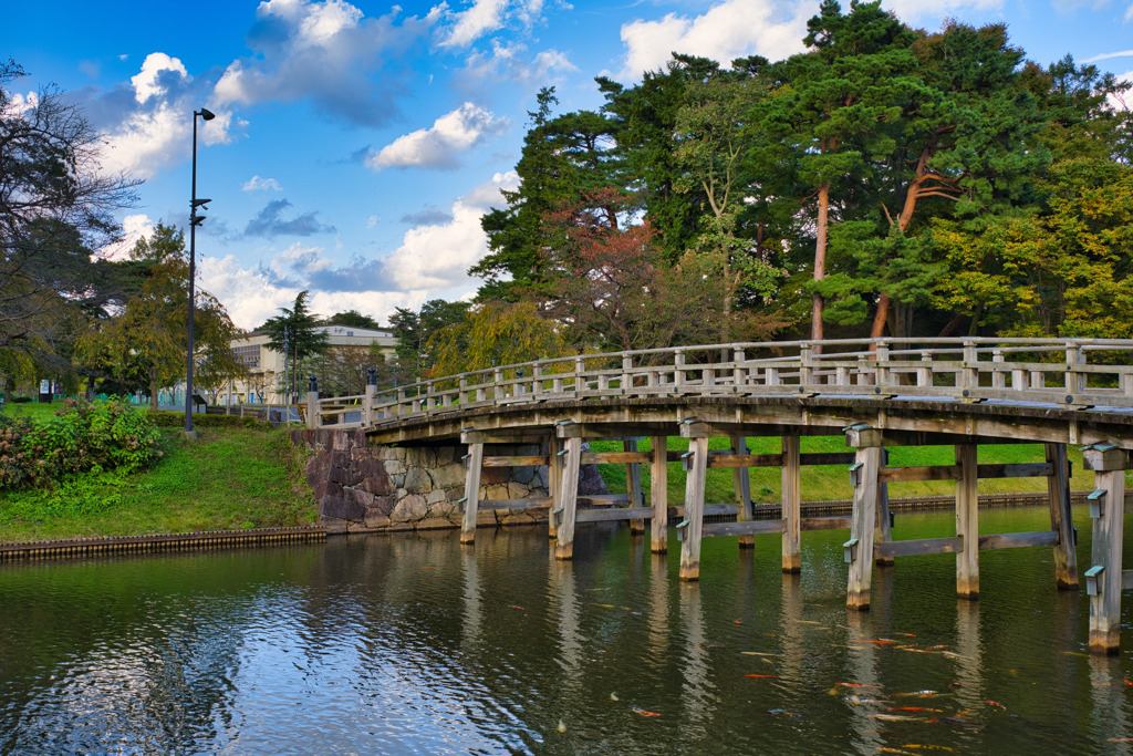 極楽橋　高田城址公園