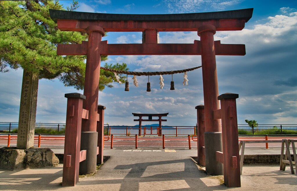 白髭神社　鳥居