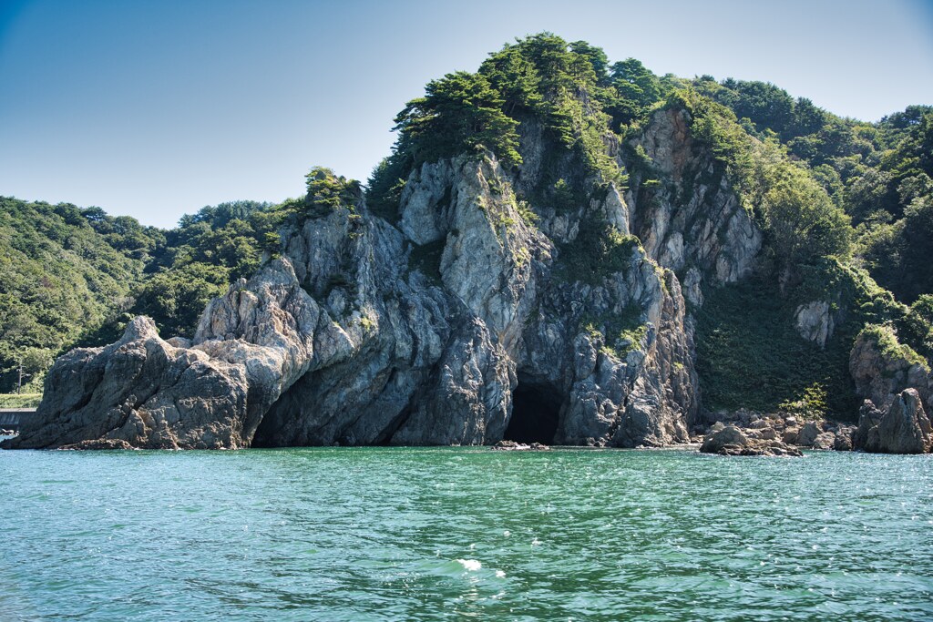 恐竜岩　笹川流れ