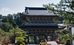 大本山總持寺祖院　山門