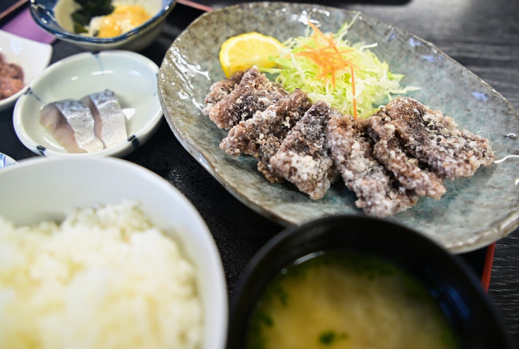 鯨の竜田揚げ
