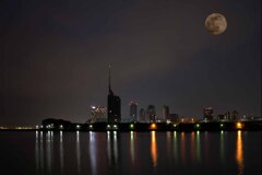moon to tower