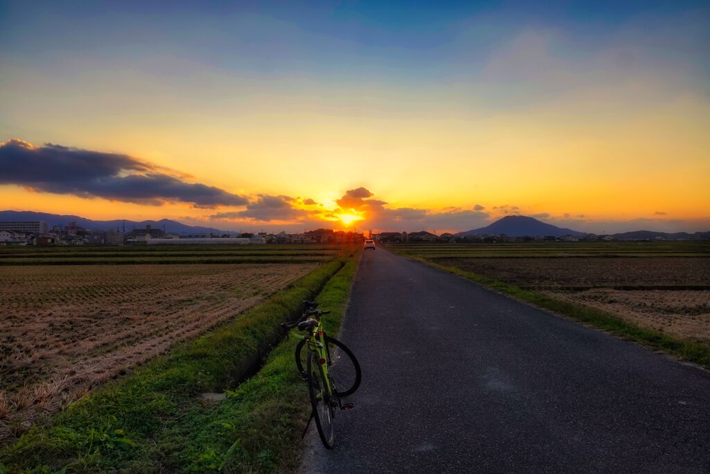ロードと夕焼け