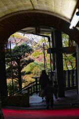 トンネルを抜けると