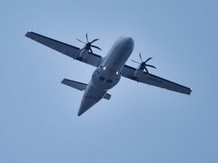 上空の飛行機