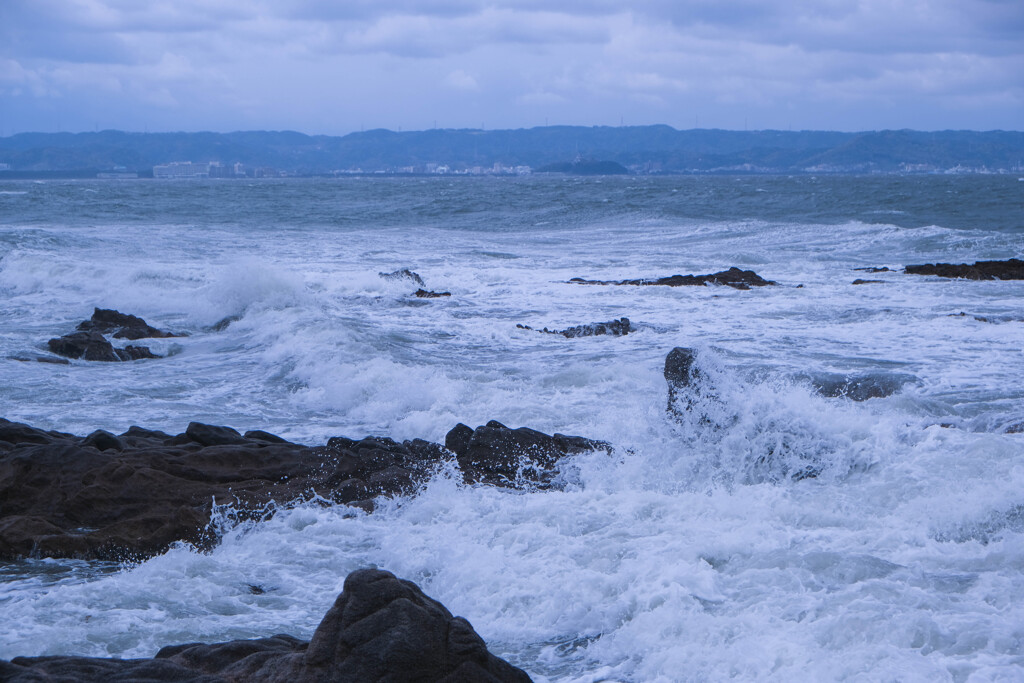 波浪注意報4