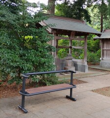 【休】ﾍﾞﾝﾁ