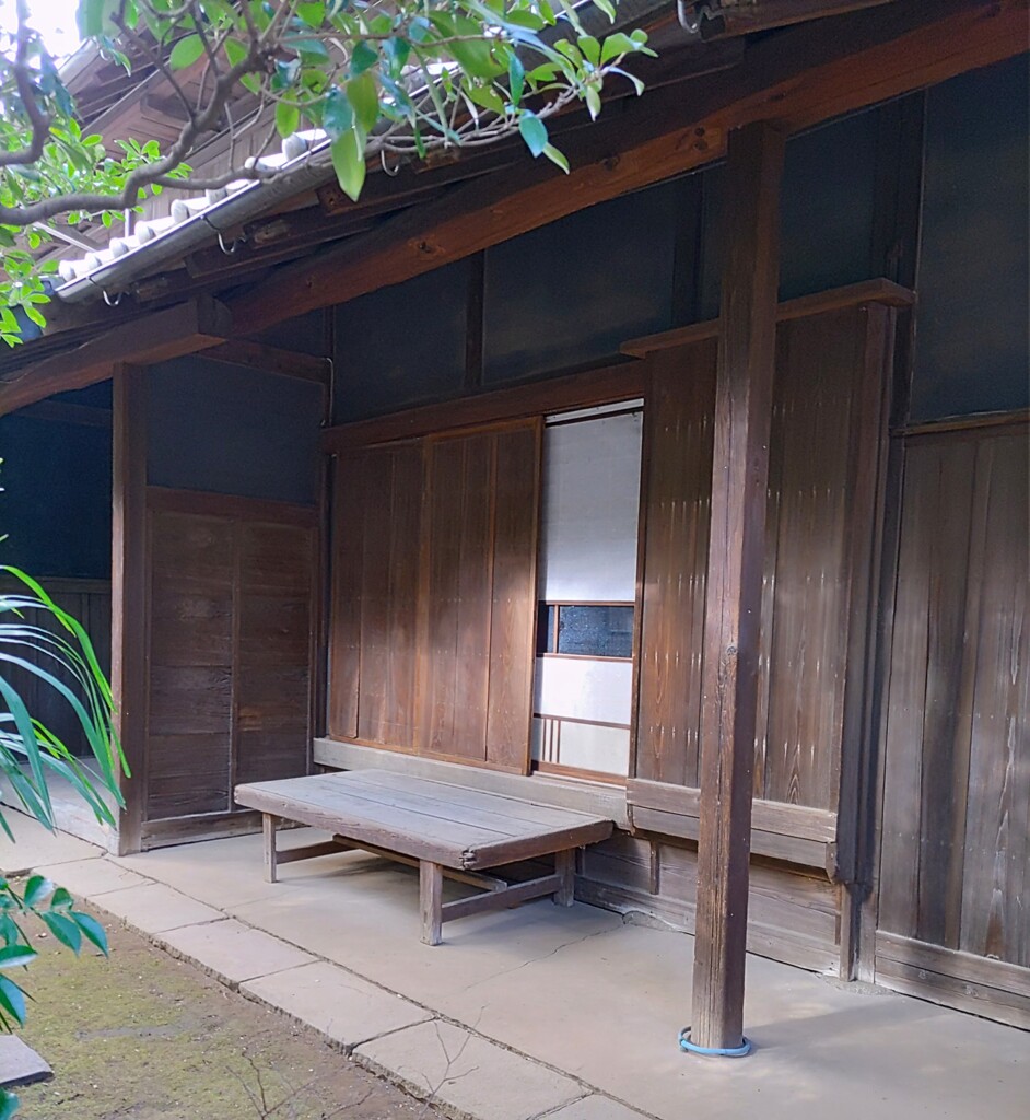 【建】
