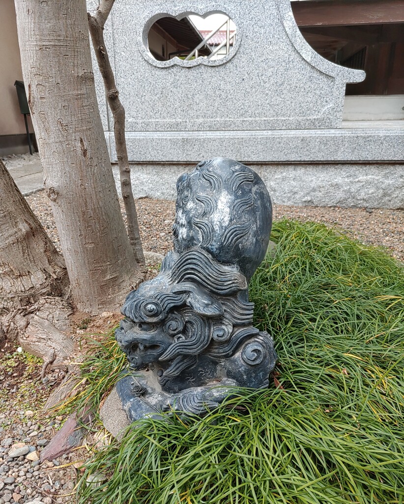 [飾り瓦]