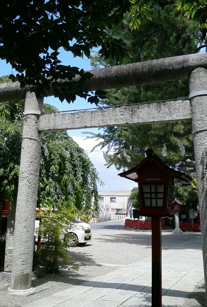 『鴻神社』