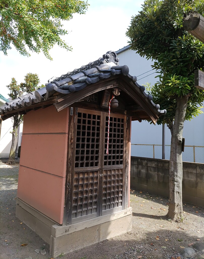 『稲荷神社』