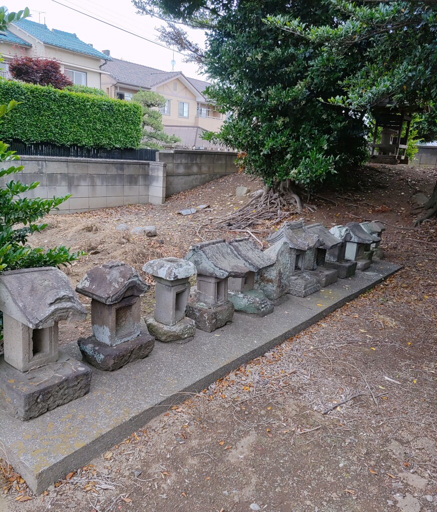 【境内】