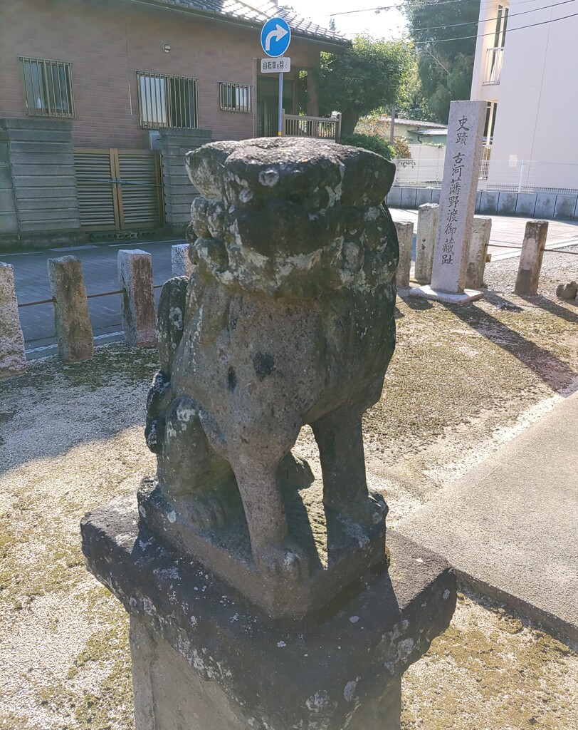 [狛犬]左