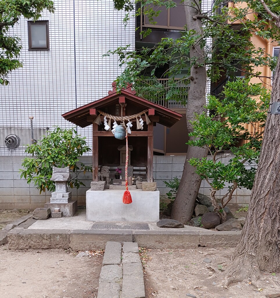 【建】祠