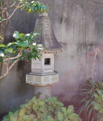 『蓮華寺型灯籠』
