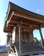 【建】社