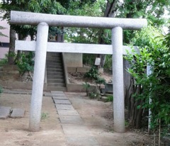 『御嶽社』