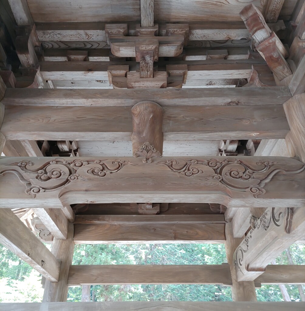 [通]