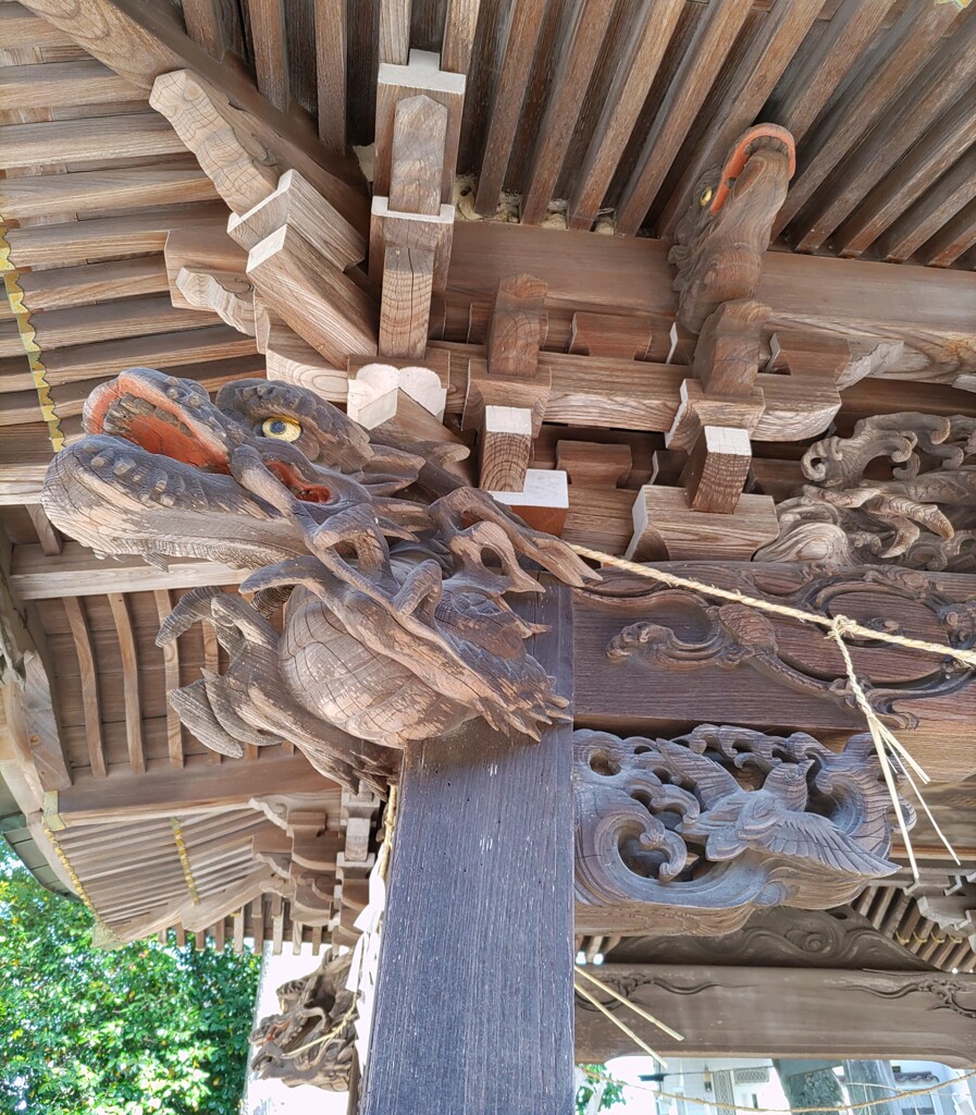 [木鼻]