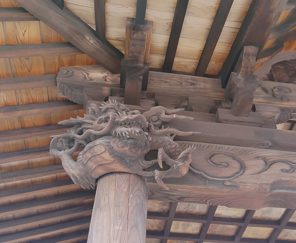 [木鼻]