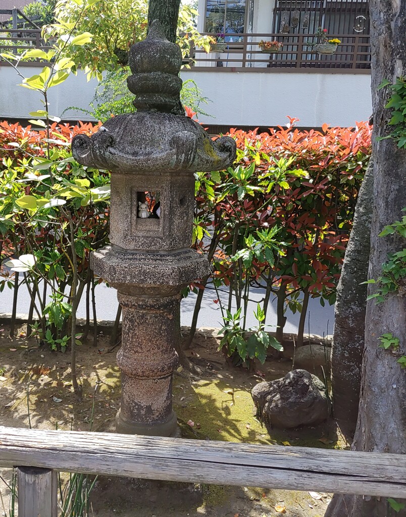 [石灯篭]