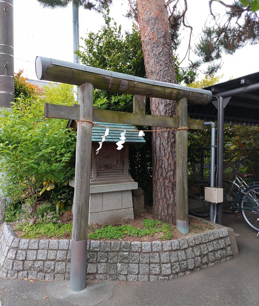 [稲荷神社]