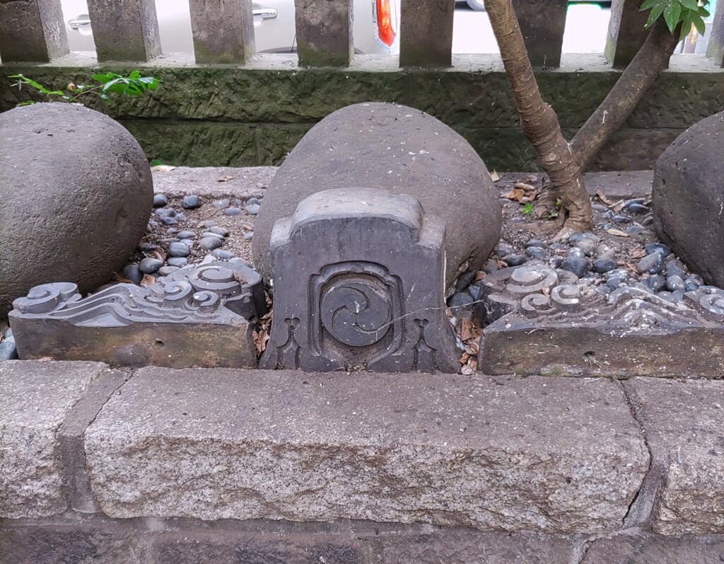 [鬼瓦]