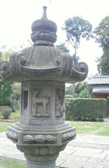 『春日型灯籠』